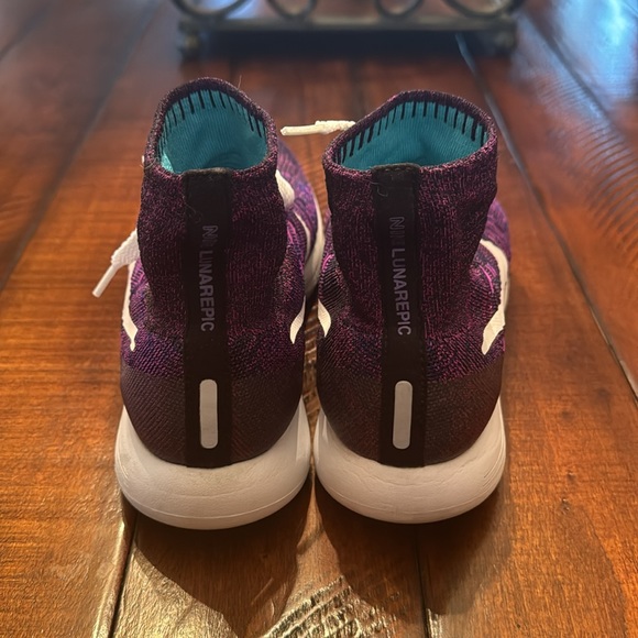 NIKE - Picture 8 of 8